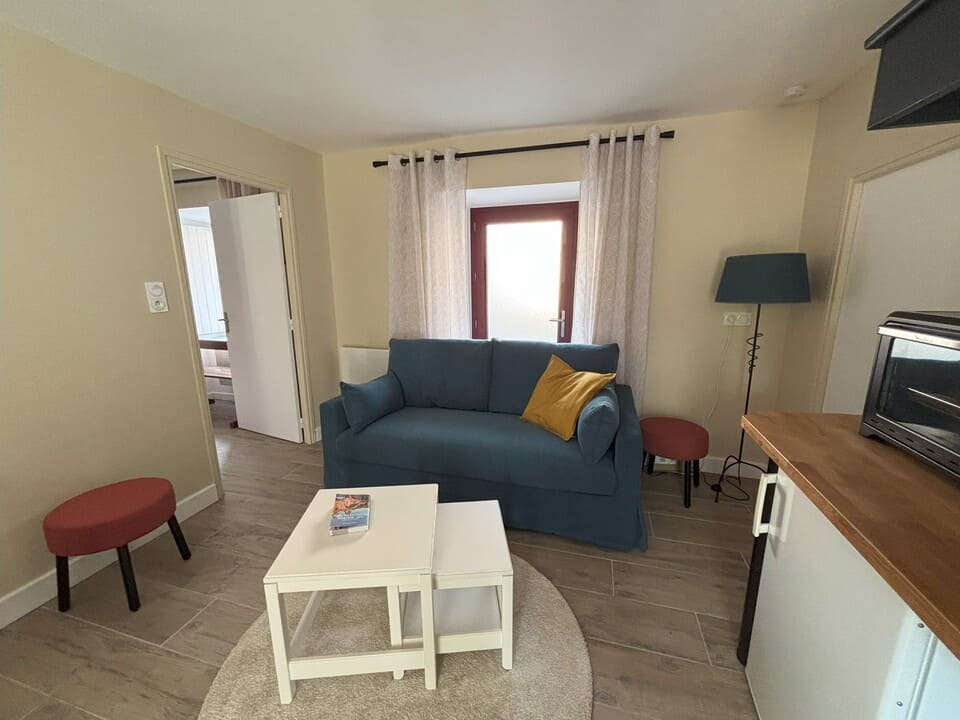 gîte avec piscine éclairée, terrain de pétanque, espace loisirs en Aveyron – Aux 12 instants