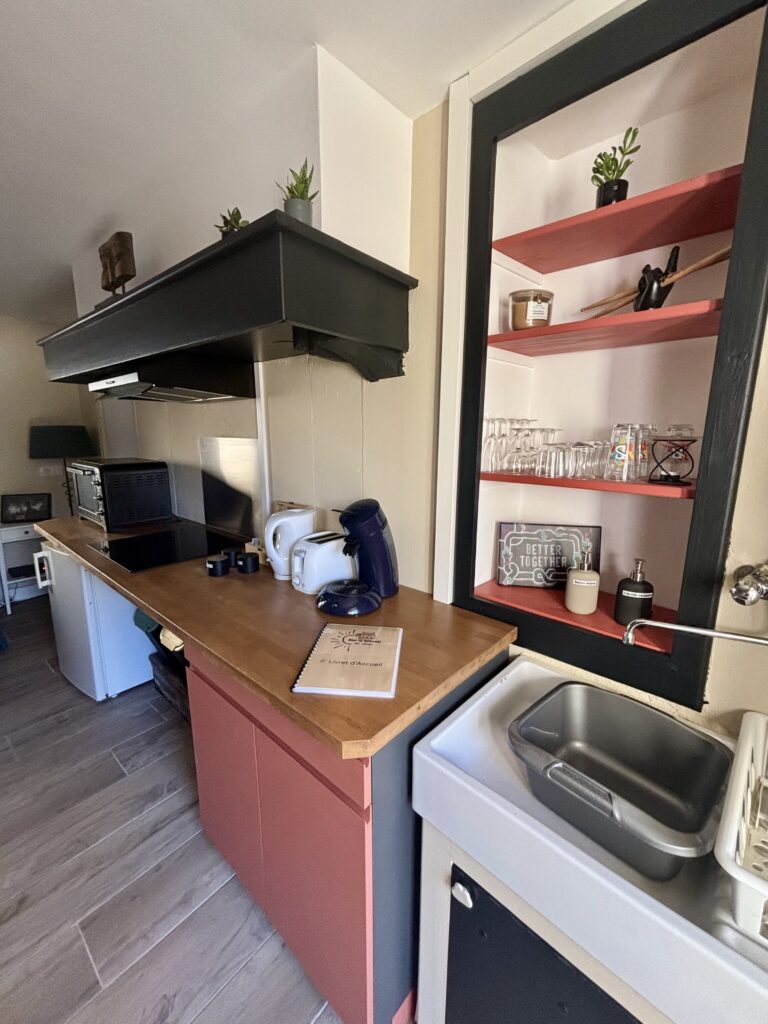 gîte avec piscine éclairée, terrain de pétanque, espace loisirs en Aveyron – Aux 12 instants