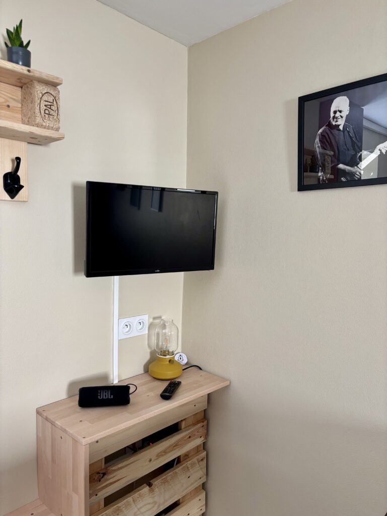 gîte avec piscine éclairée, terrain de pétanque, espace loisirs en Aveyron – Aux 12 instants