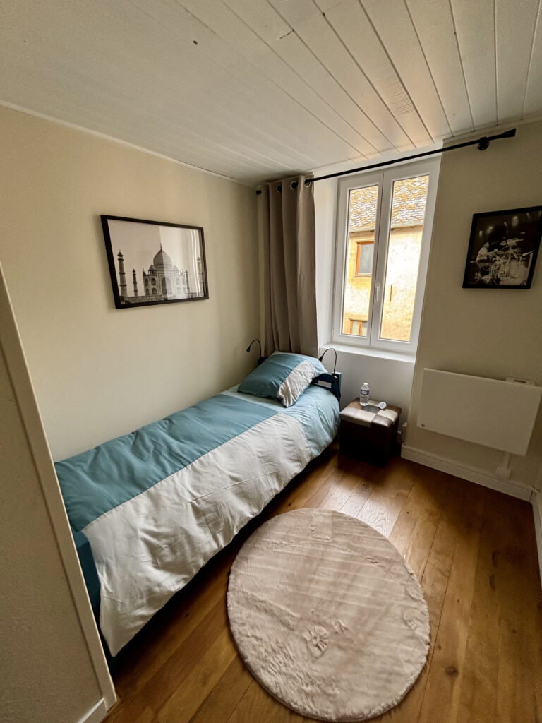 gîte avec piscine éclairée, terrain de pétanque, espace loisirs en Aveyron – Aux 12 instants